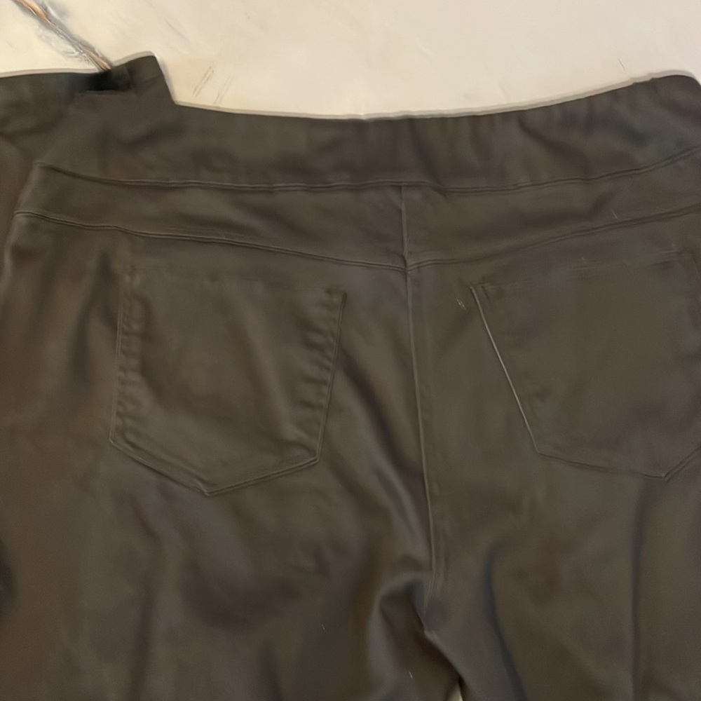 Westbound Army Green Pant casual or dressy Zippers on thighs . Sz 16 - Picture 4 of 6